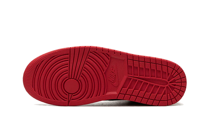 Jordan 1 Retro High „Satin Bred“